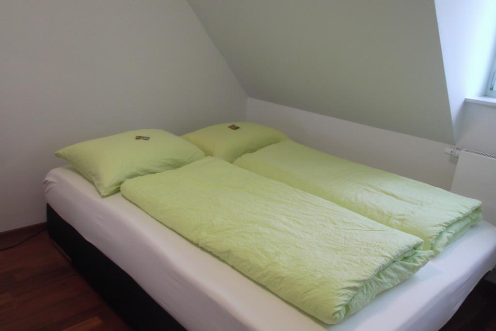 Jungingers Aparthotel Holzheim  Zimmer foto