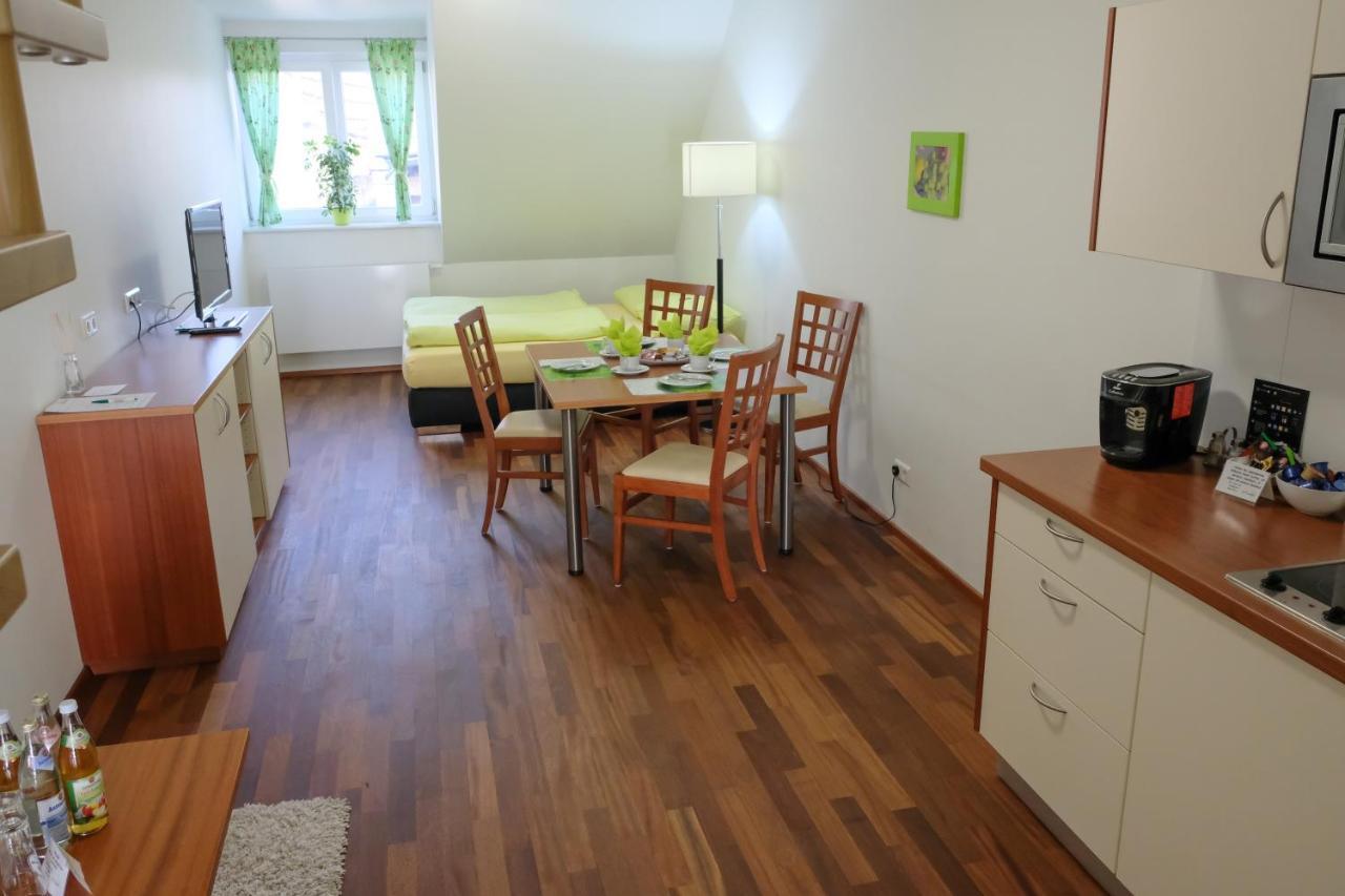 Jungingers Aparthotel Holzheim  Exterior foto